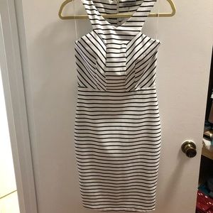 Black and white stretchy dress